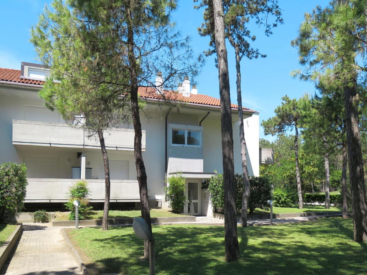 Apartment Parco Hemingway-1 By Interhome Lignano Sabbiadoro Kültér fotó